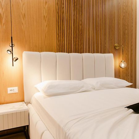 Hotel Olsi Sarandë 外观 照片