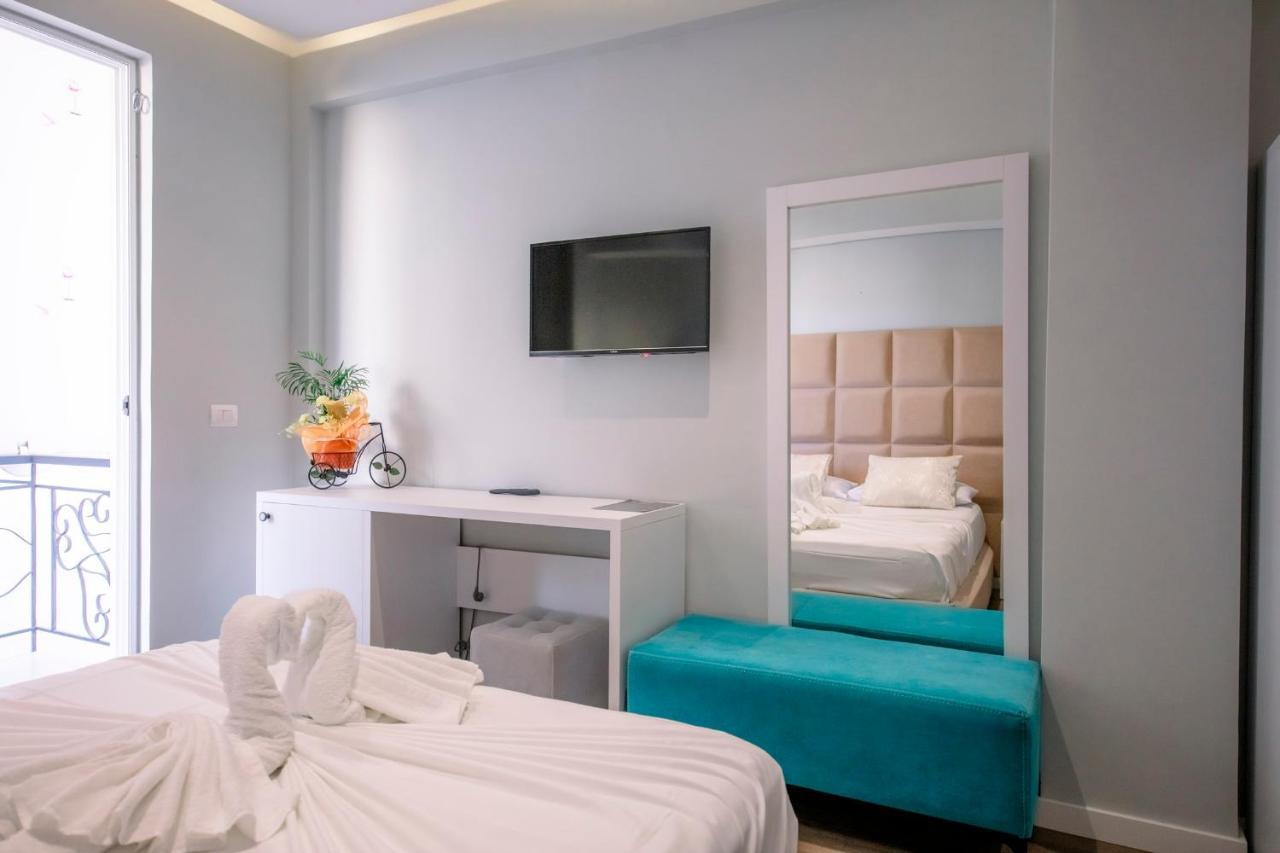 Hotel Olsi Sarandë 外观 照片