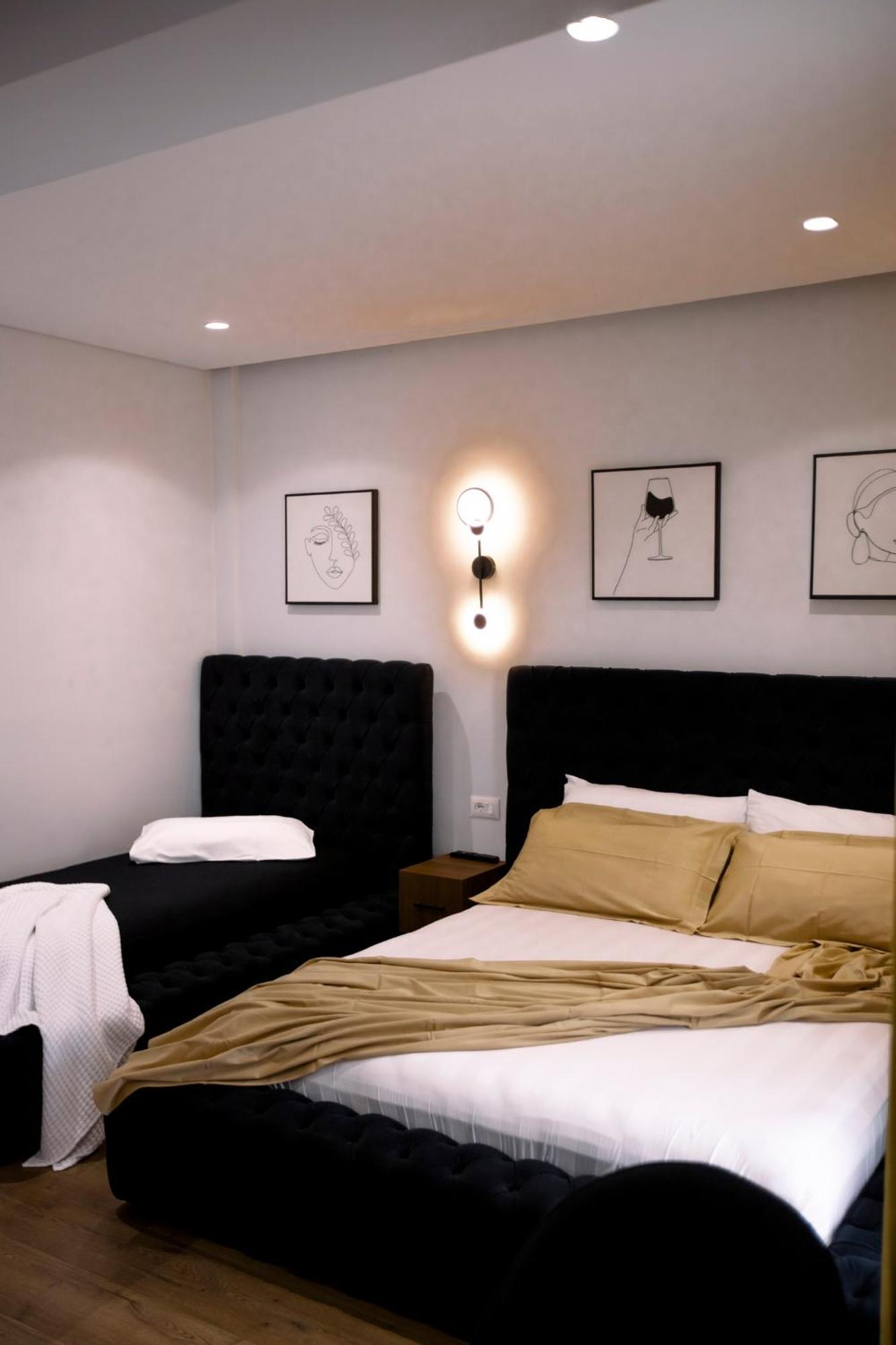 Hotel Olsi Sarandë 外观 照片