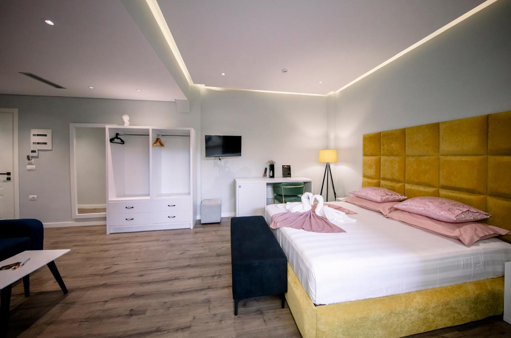 Hotel Olsi Sarandë 外观 照片