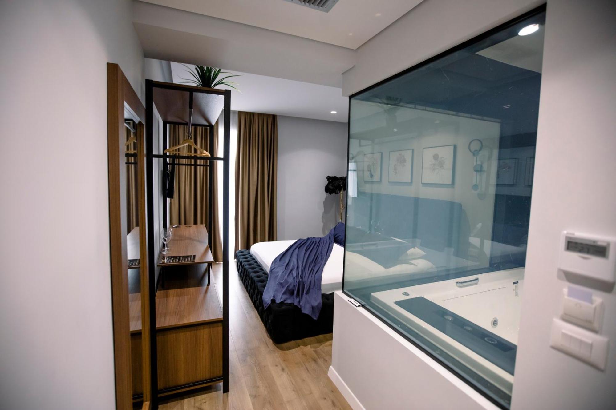 Hotel Olsi Sarandë 外观 照片