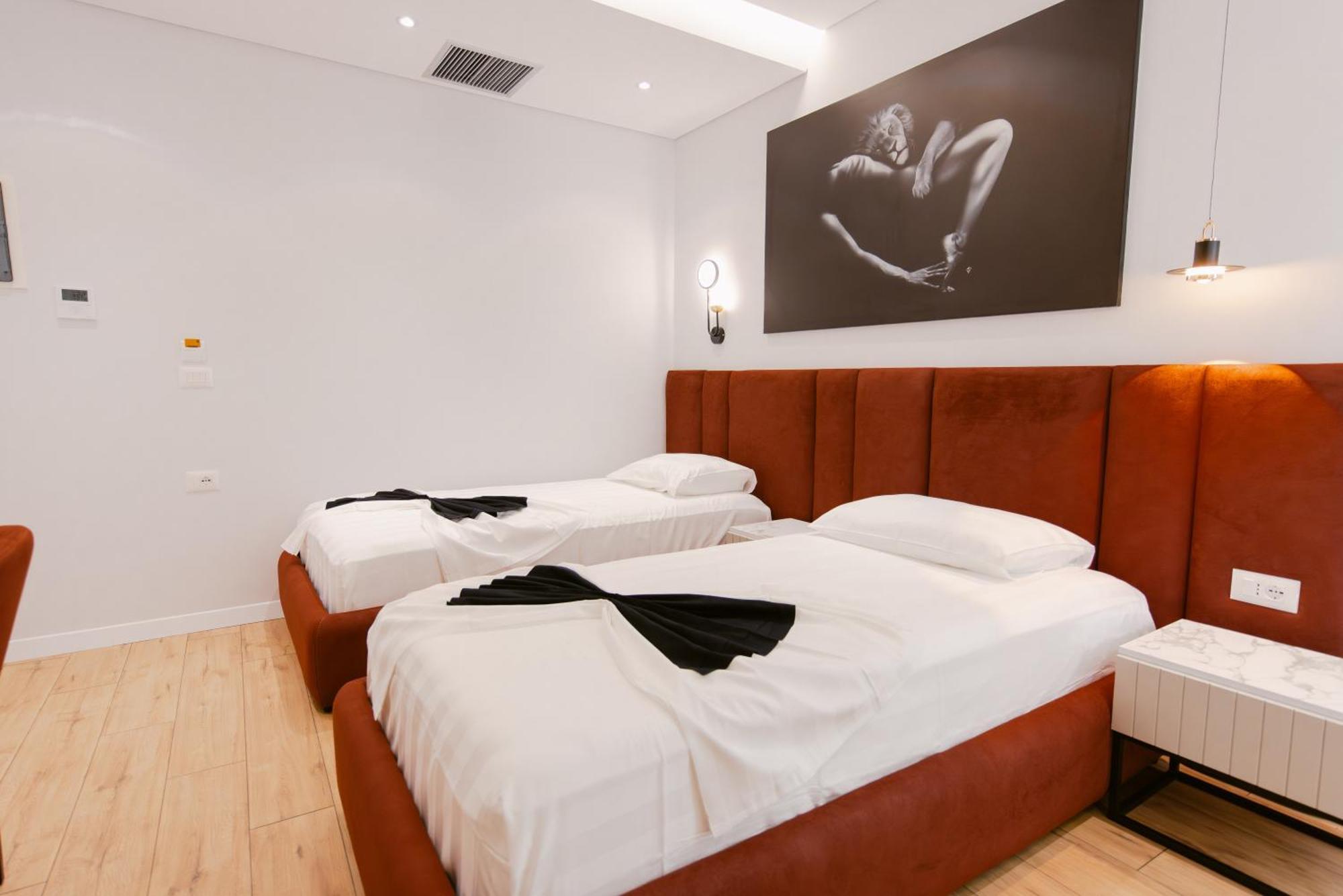 Hotel Olsi Sarandë 外观 照片