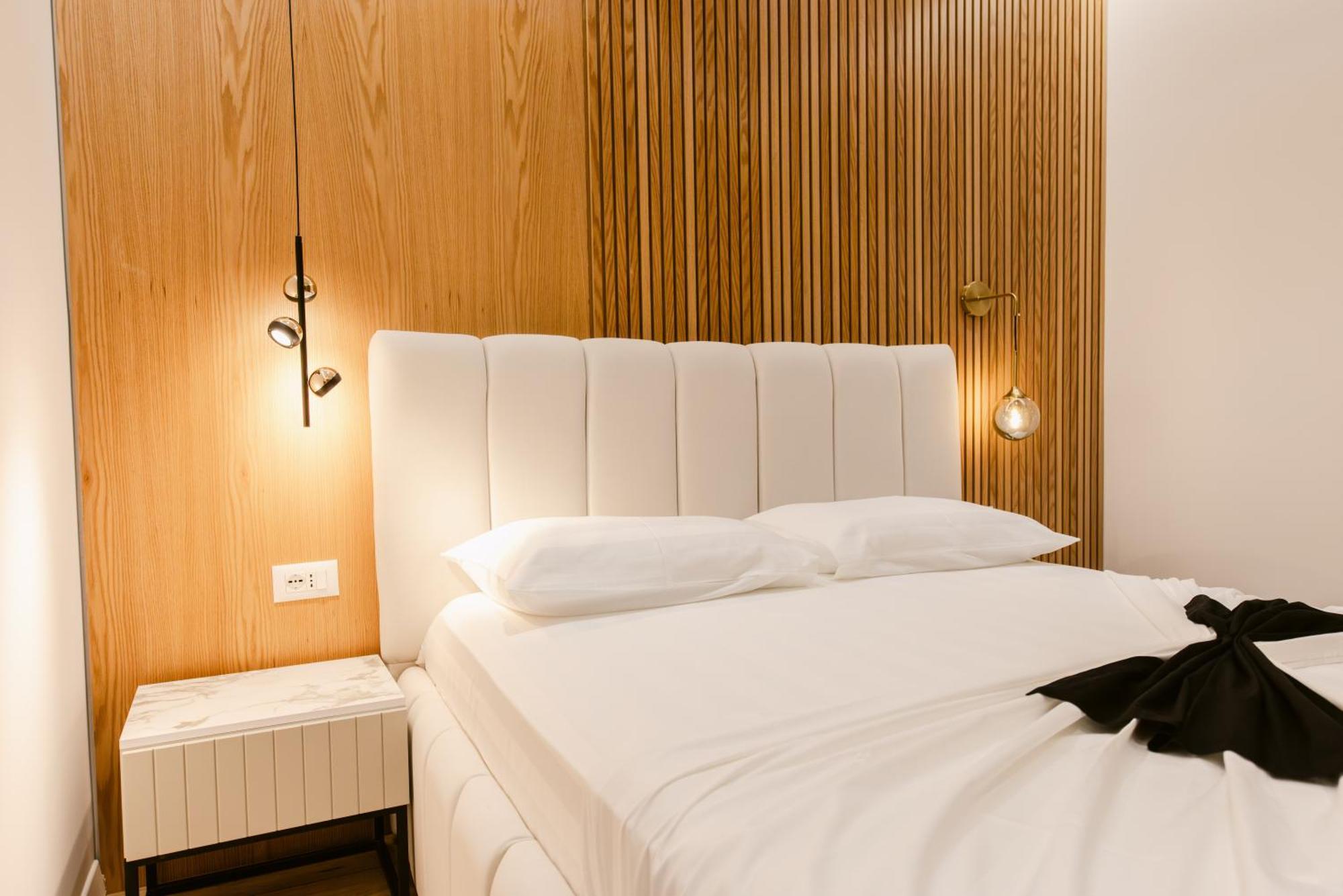 Hotel Olsi Sarandë 外观 照片