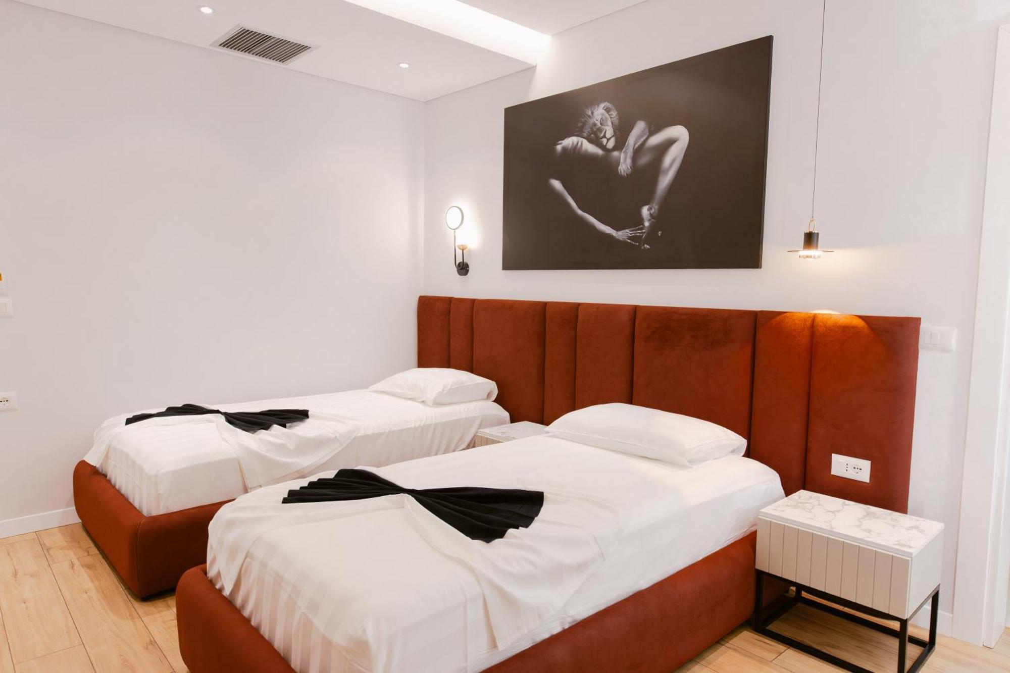 Hotel Olsi Sarandë 外观 照片